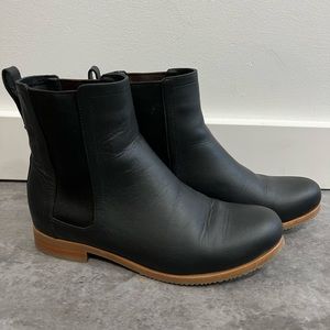 Poppy Barley Chelsea boots ladies 6.5